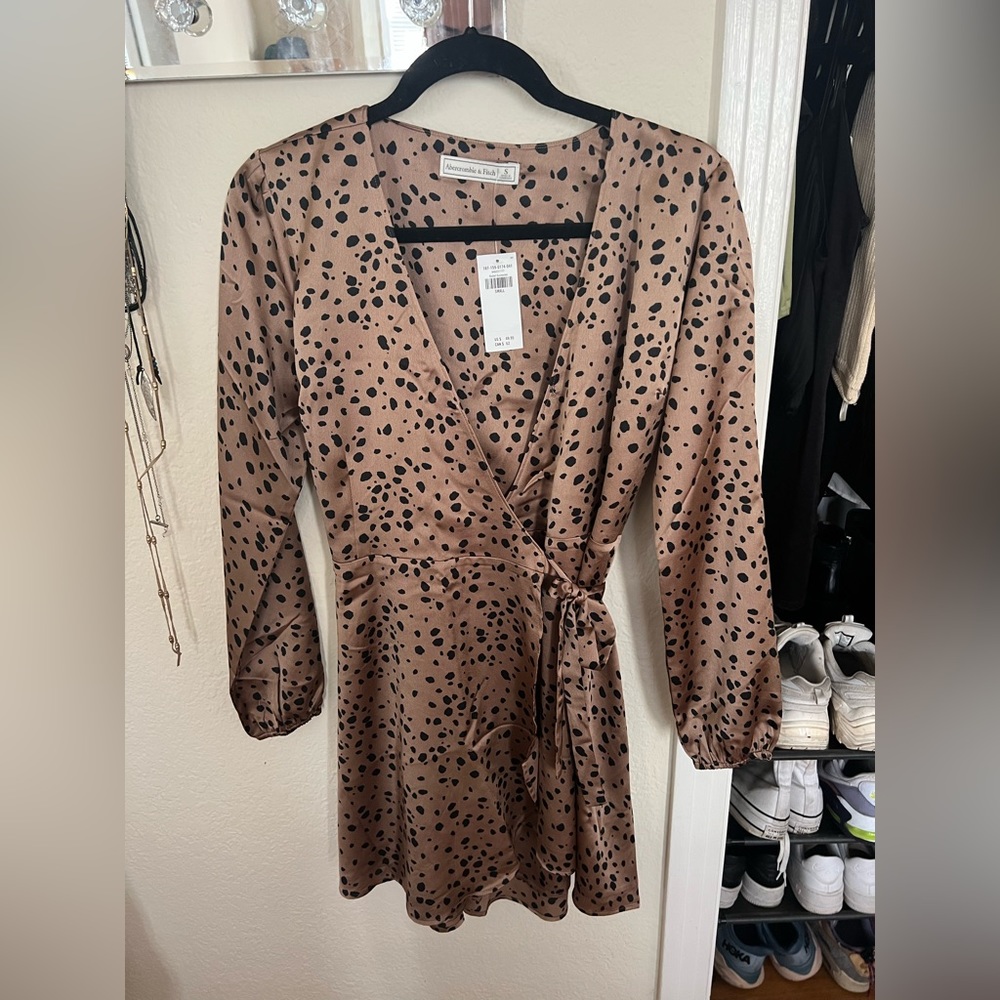 Never worn - brand new dress Abercrombie & fitch